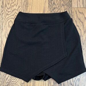 Black Textured Skort